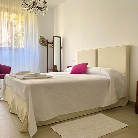Locanda Dei Buoni E Cattivi Cagliari Exteriör bild