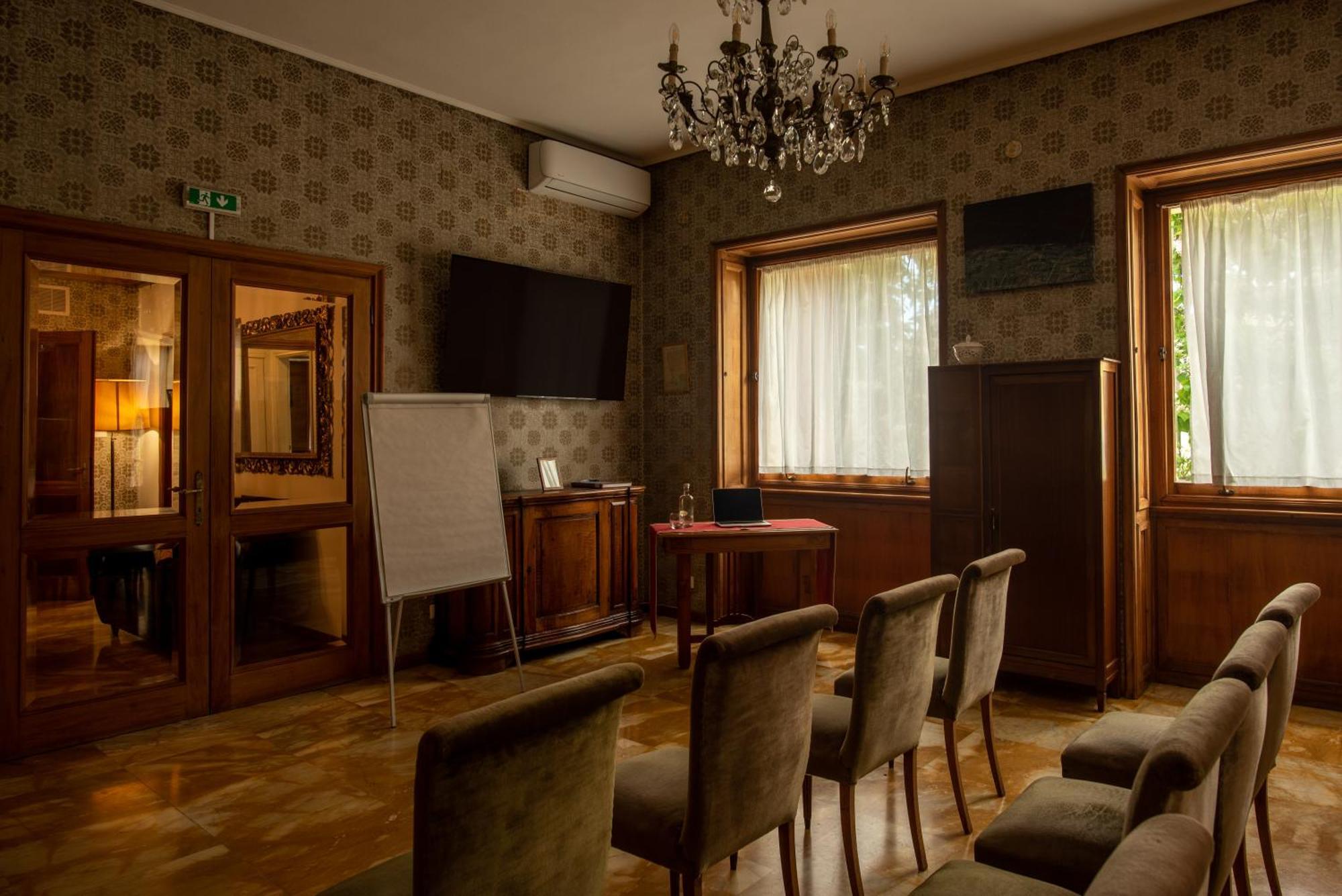 Locanda Dei Buoni E Cattivi Cagliari Exteriör bild