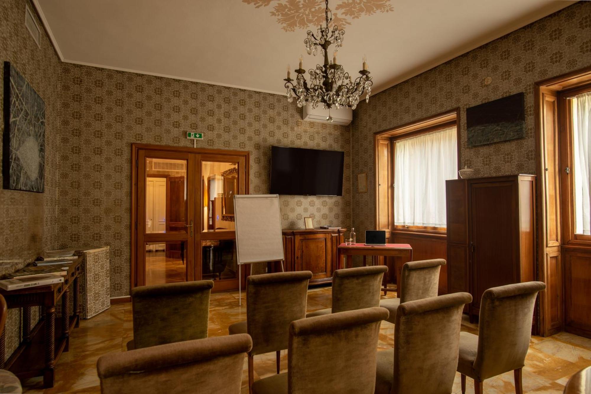 Locanda Dei Buoni E Cattivi Cagliari Exteriör bild