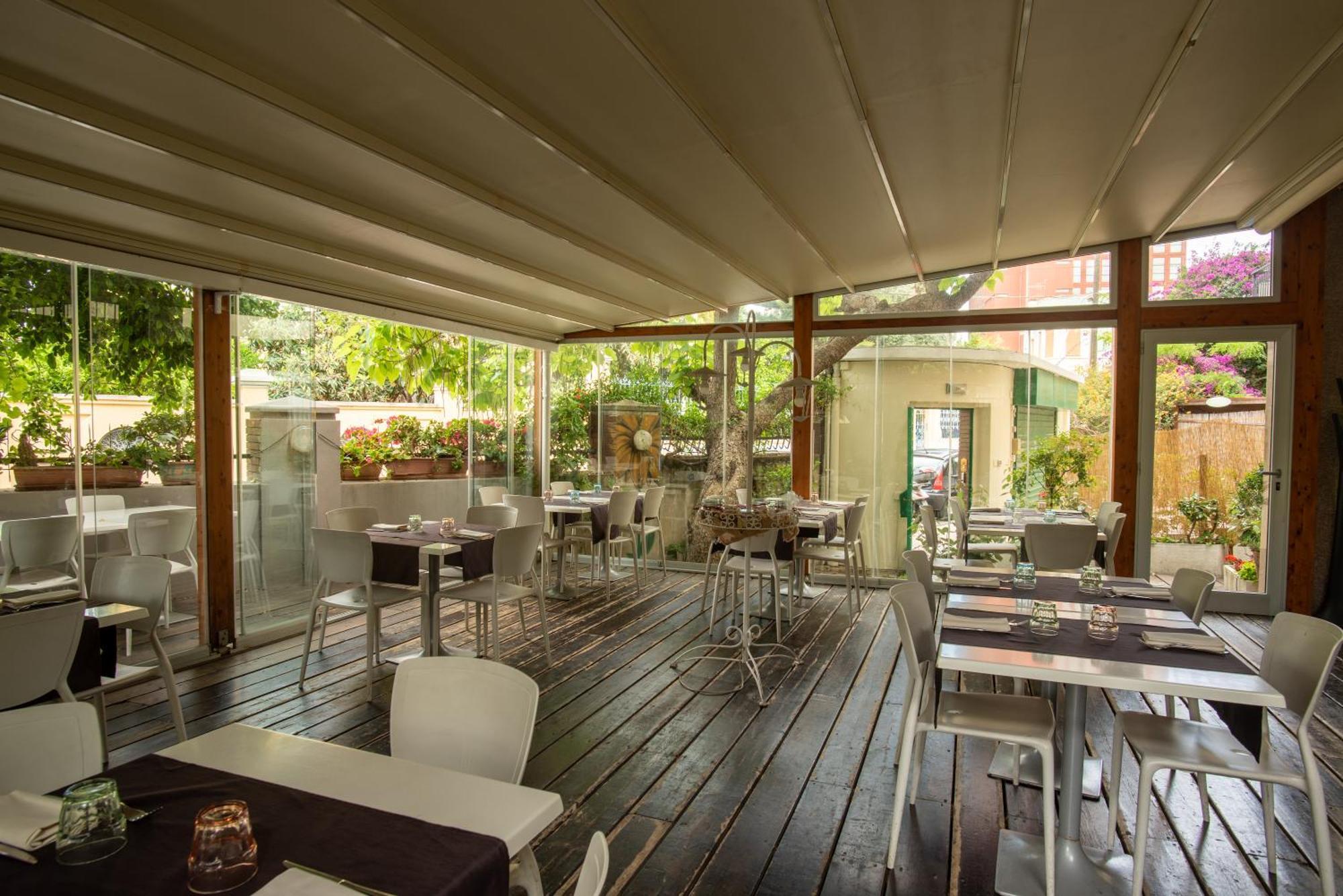 Locanda Dei Buoni E Cattivi Cagliari Exteriör bild