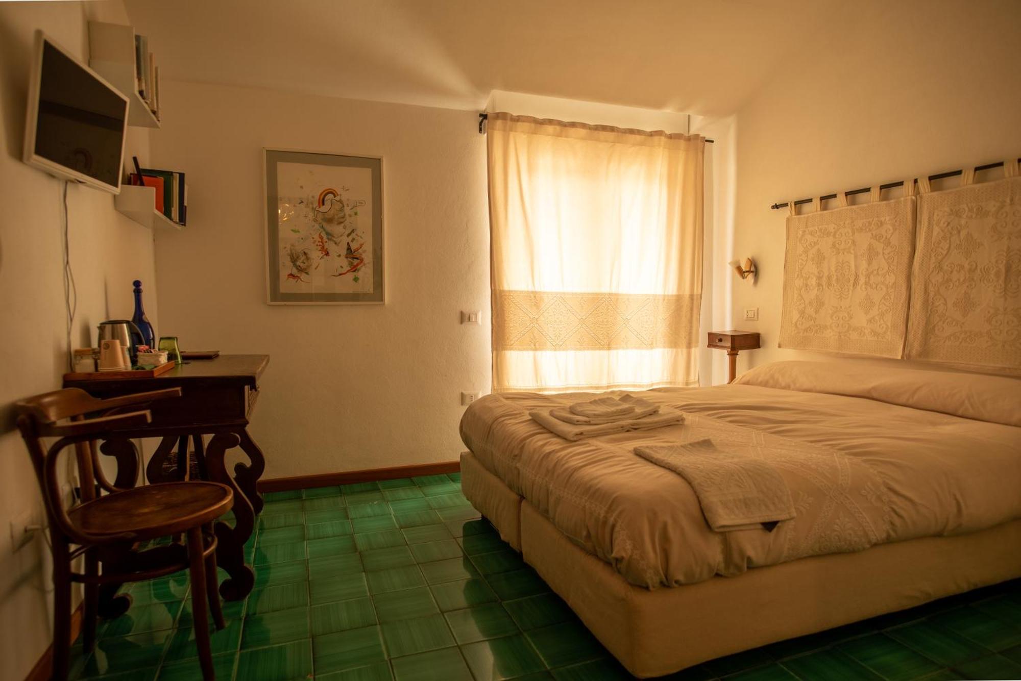 Locanda Dei Buoni E Cattivi Cagliari Exteriör bild