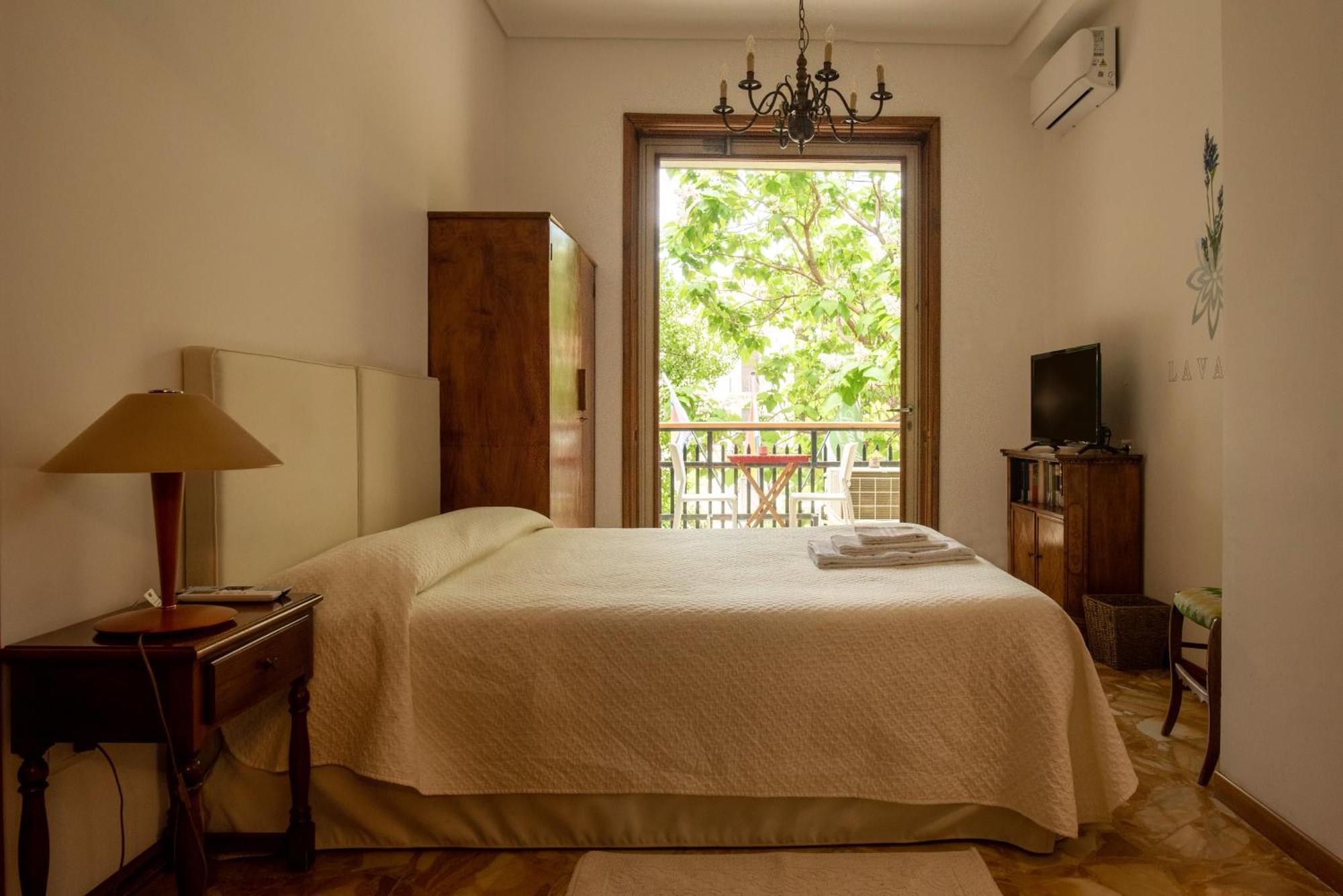 Locanda Dei Buoni E Cattivi Cagliari Exteriör bild