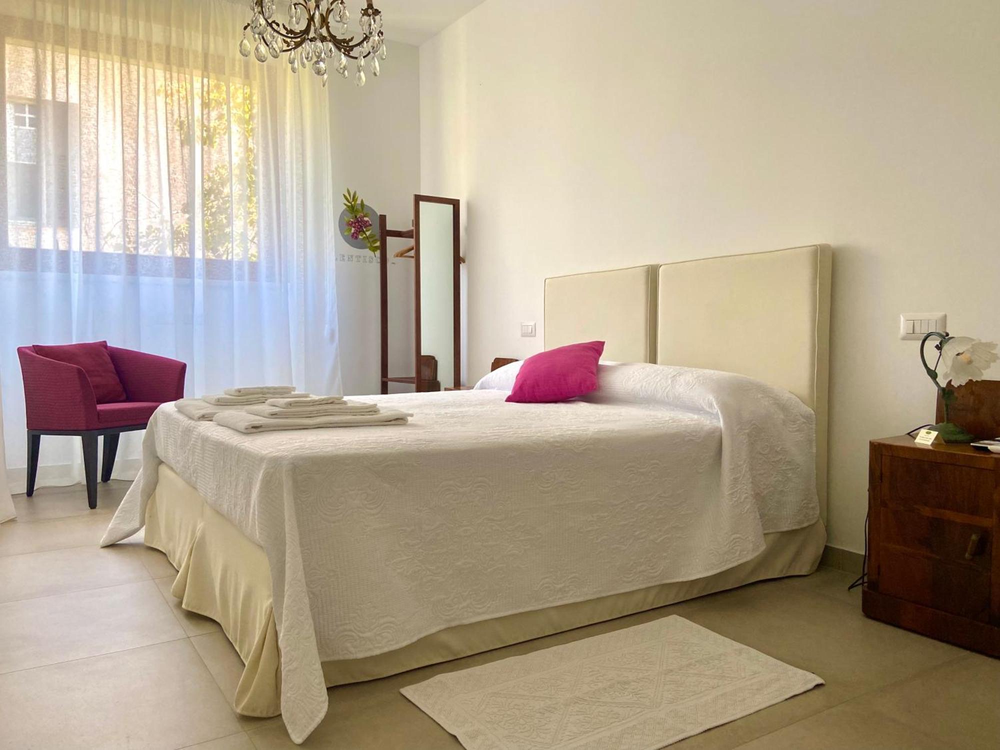 Locanda Dei Buoni E Cattivi Cagliari Exteriör bild