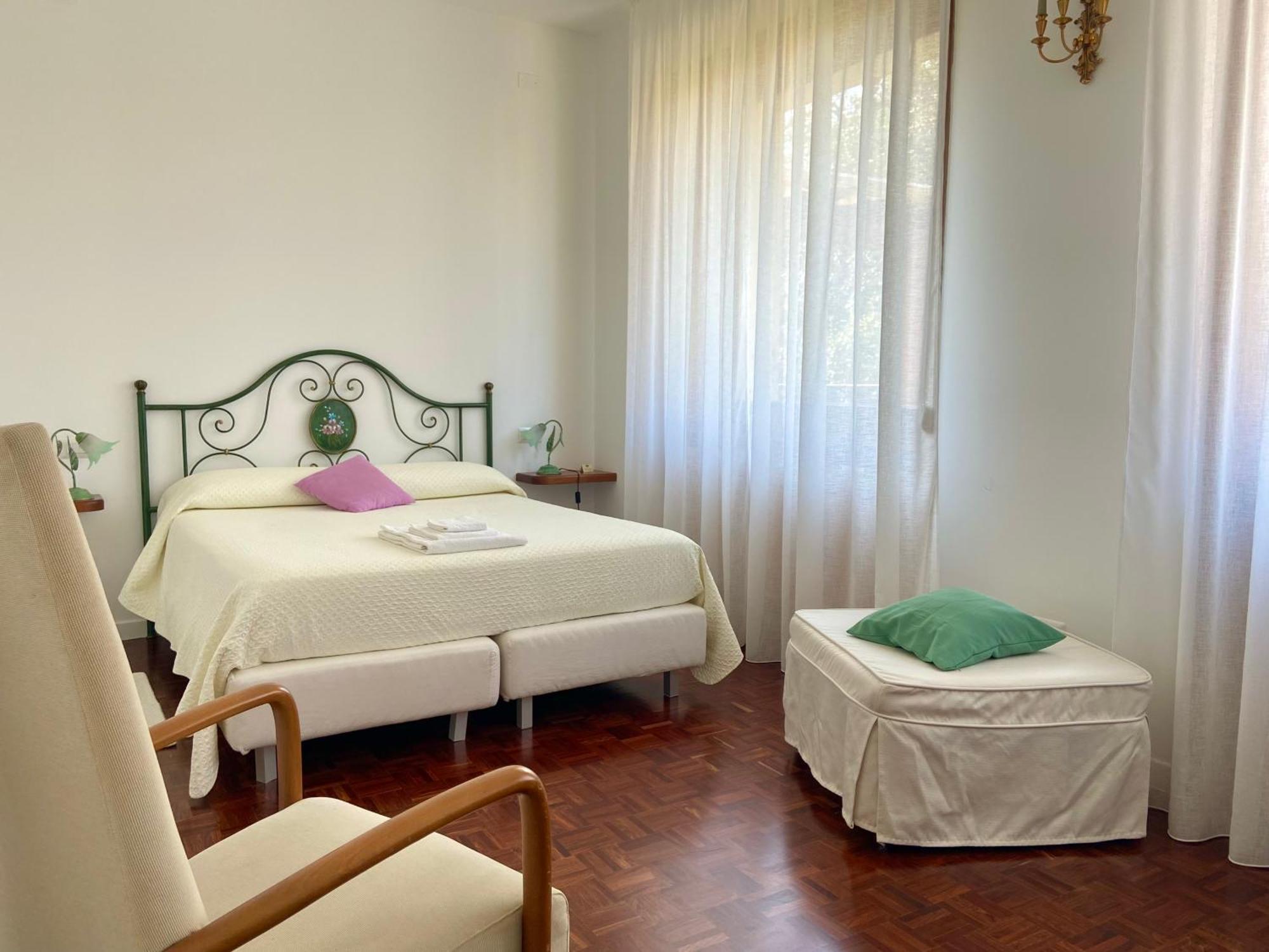 Locanda Dei Buoni E Cattivi Cagliari Exteriör bild