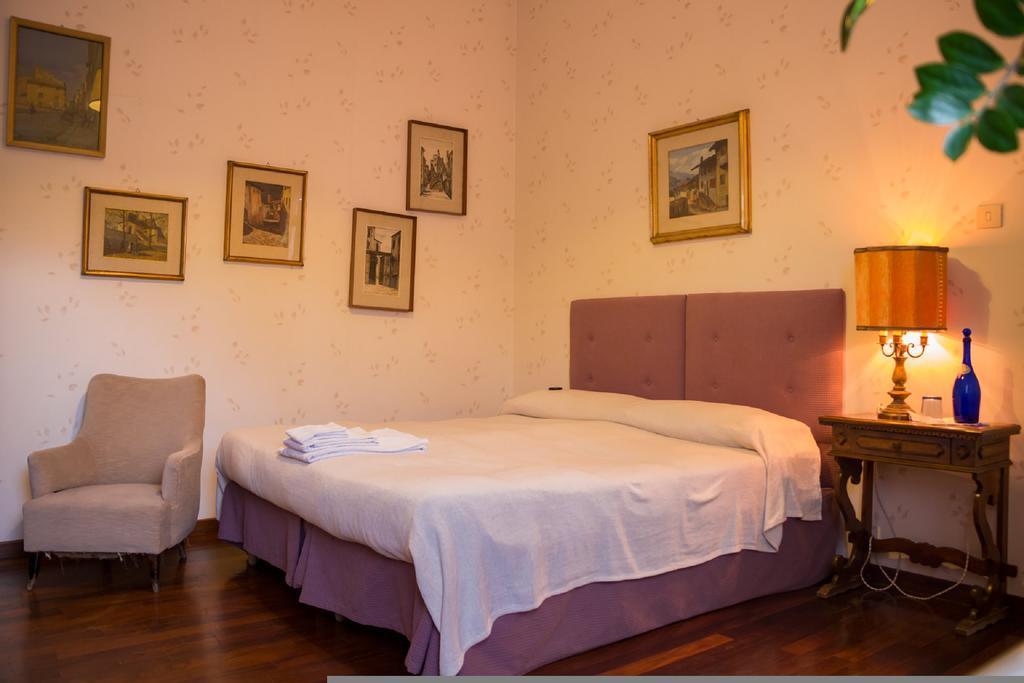Locanda Dei Buoni E Cattivi Cagliari Exteriör bild
